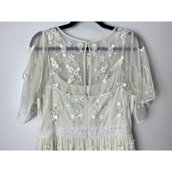 ADRIANNA PAPELL DRESS 14  FAIRY WHIMSICAL SEQUIN BEADED FLORAL SHEER FLUTTER - Picture 11 of 16